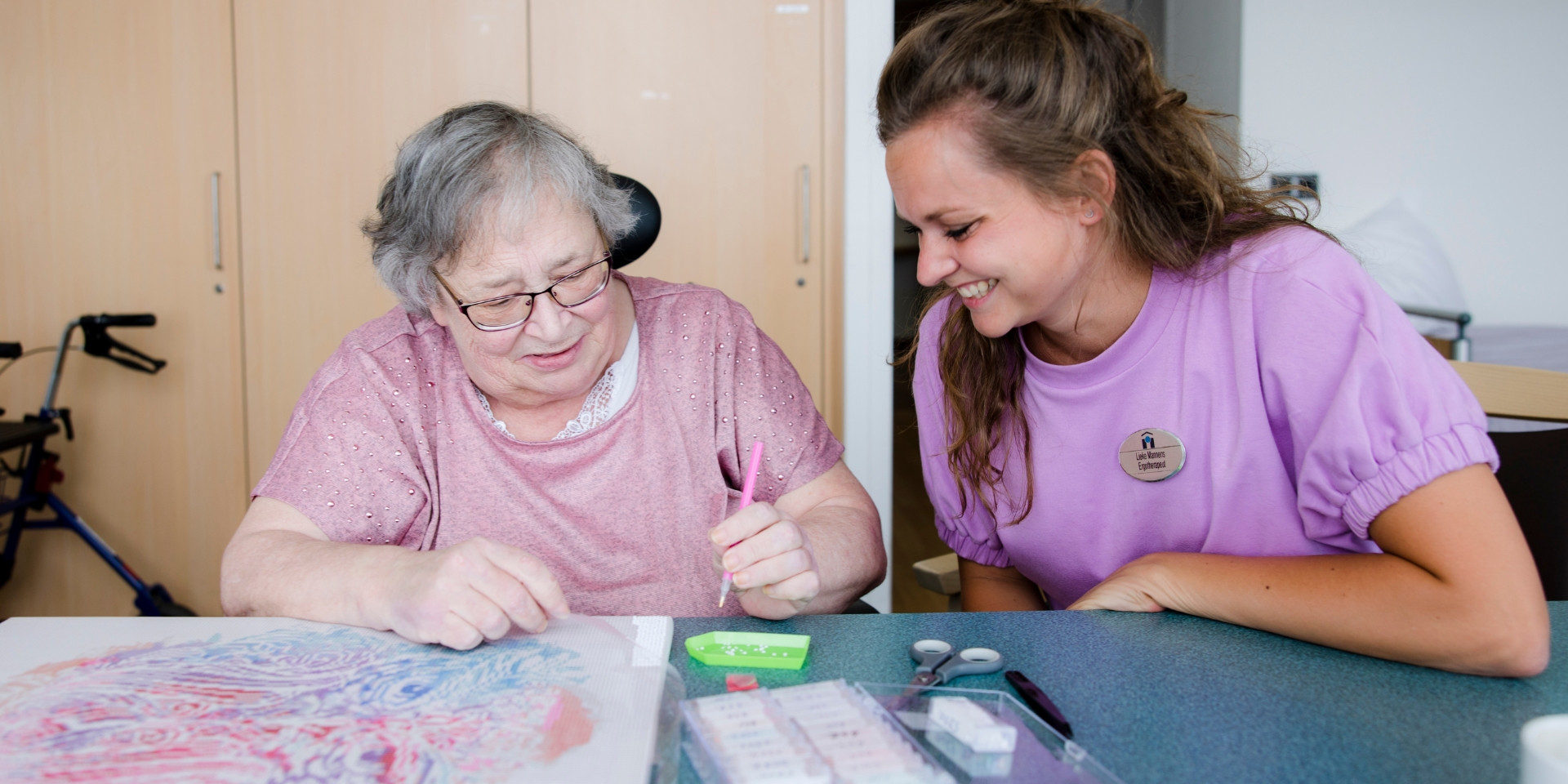wat doet een maatschappelijk werker ouderenzorg