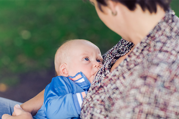 ontwikkeling baby 2 weken
